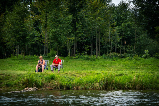 Flisacy podczas spływu Dunajcem