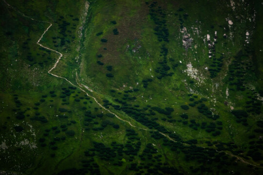 Górska zygzakowata ścieżka