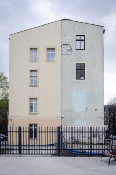 Ściana budynku w Łodzi-Centrum