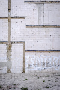 Copyright: Agnieszka Budzyńska Ściana z pustaków w Łodzi