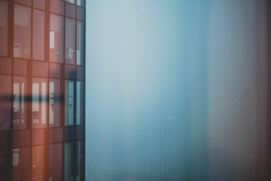 Copyright: Agnieszka Budzyńska Pusty biurowiec w Warszawie