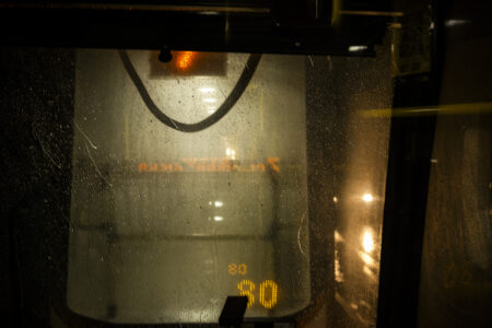 Tylna szyba tramwaju