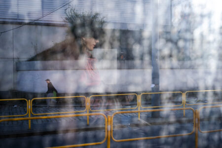 Pani i pan w tle w Chorzowie Batorym