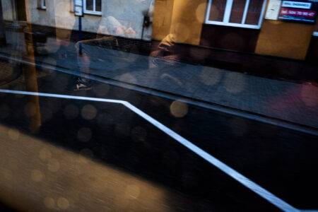 Linia na jezdni oznaczająca przystanek